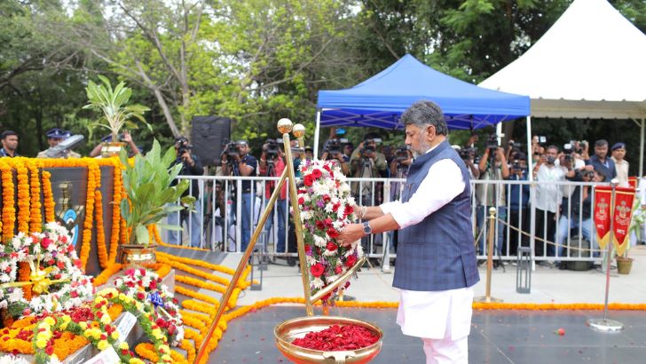 https://salarnews.in/public/uploads/images/newsimages/maannewsimage26072026_170514_Kargil Diwas.jpg